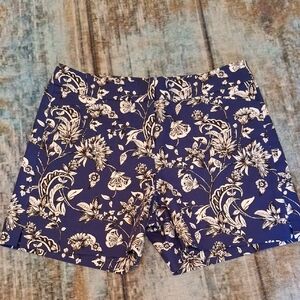 White House Black Market Navy Floral High Waist Shorts. NWOT Size 0
